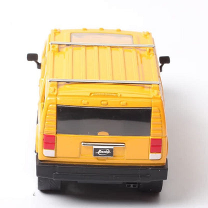 1/32 Scale 2003 Hummer H2 Off-Road Sport Utility Vehicle Diecast Model Car