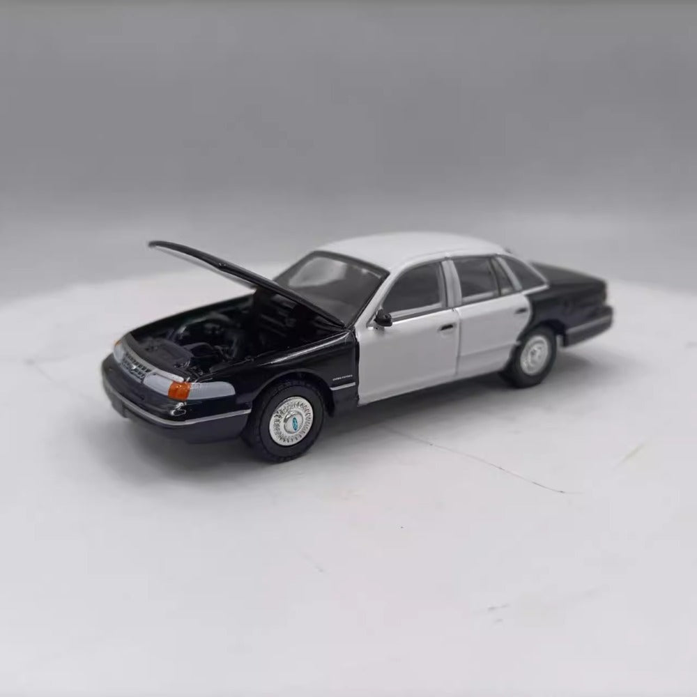 1/64 Scale Ford Crown Victoria Police Interceptor Diecast Model Car