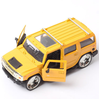 1/32 Scale 2003 Hummer H2 Off-Road Sport Utility Vehicle Diecast Model Car
