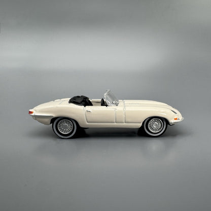 1/76 Scale Jaguar E-Type Sports Car Diecast Model