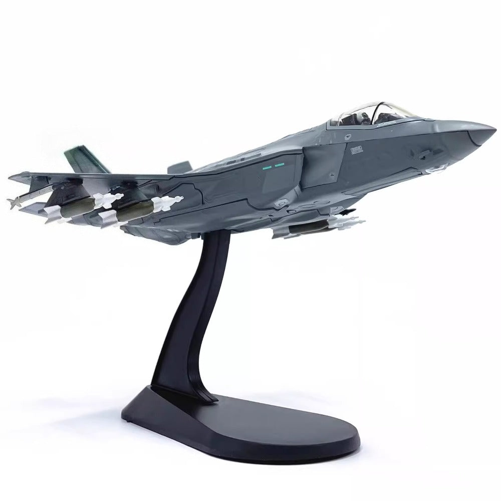 1/35 Scale Lockheed Martin F-35A Lightning II Italian Air Force 32-01 Stealth Strike Fighter Diecast Model