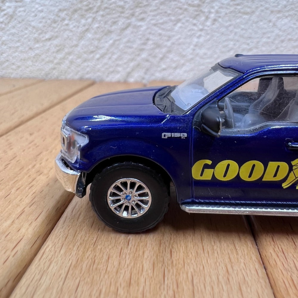 1/64 Scale 2020 Ford F-150 XL Truck Diecast Model