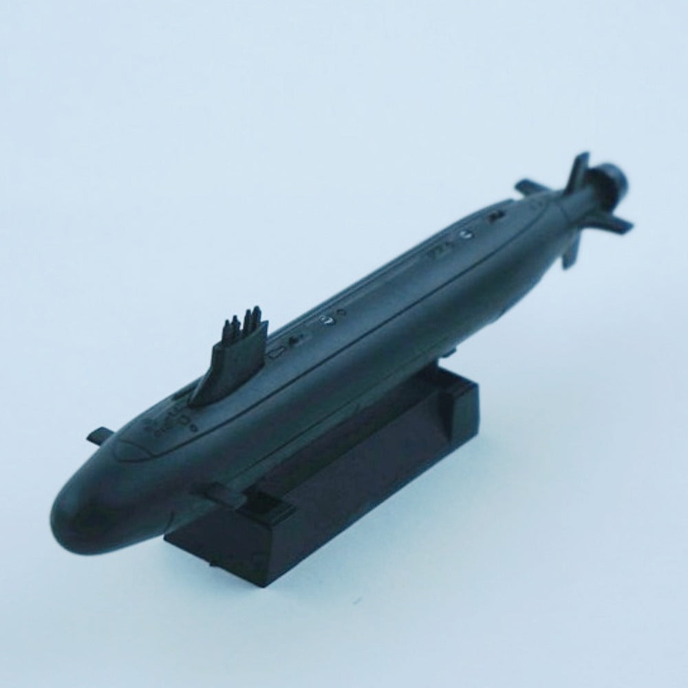 1/700 Scale Virginia-Class Nuclear-Powered Attack Submarine Pre-built Plastic Collectible Model