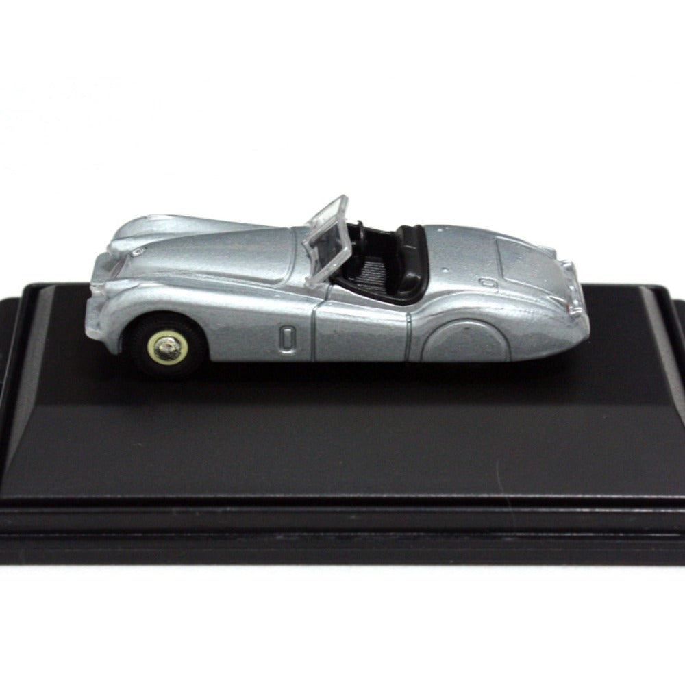 1/76 Scale Jaguar XK120 Convertible Sports Car Diecast Model