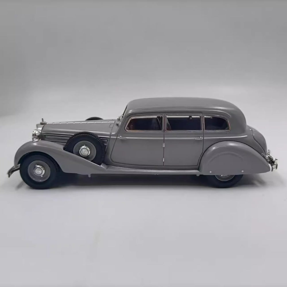 1/43 Scale Mercedes-Benz 770 Vintage Car Diecast Model