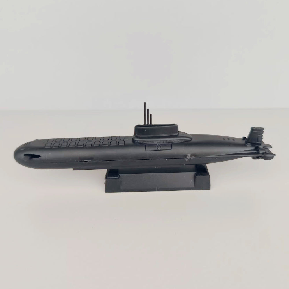 1/1200 Scale Project 941 Akula Typhoon-Class Ballistic Missile Submarine Pre-built Plastic Collectible Model