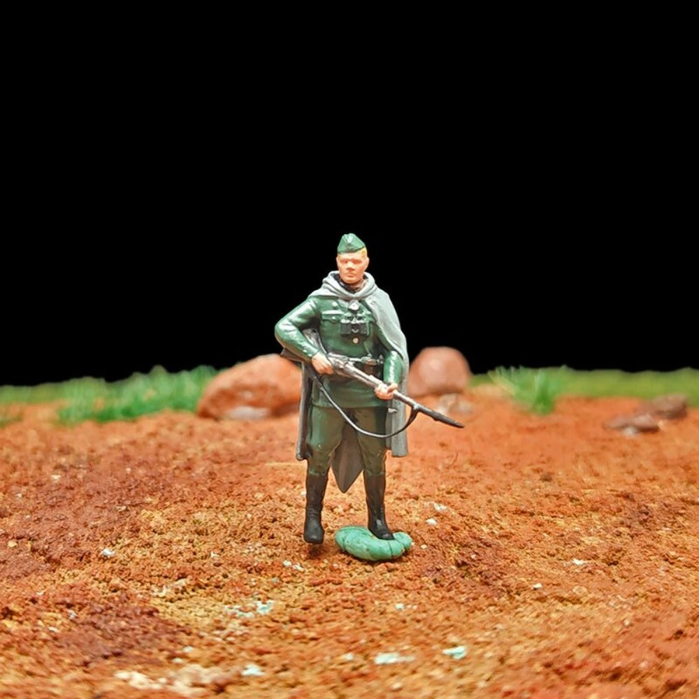 1/72 Scale WWII Soldiers Painted Figurines Set for Model Dioramas