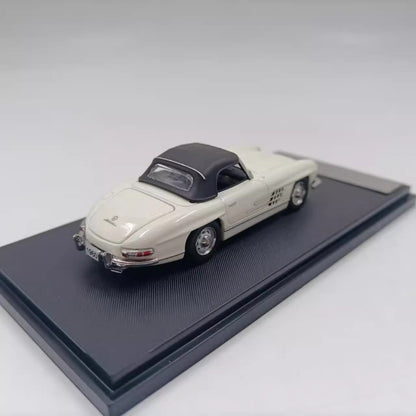 1/64 Scale Mercedes-Benz 300 SL Diecast Model Car