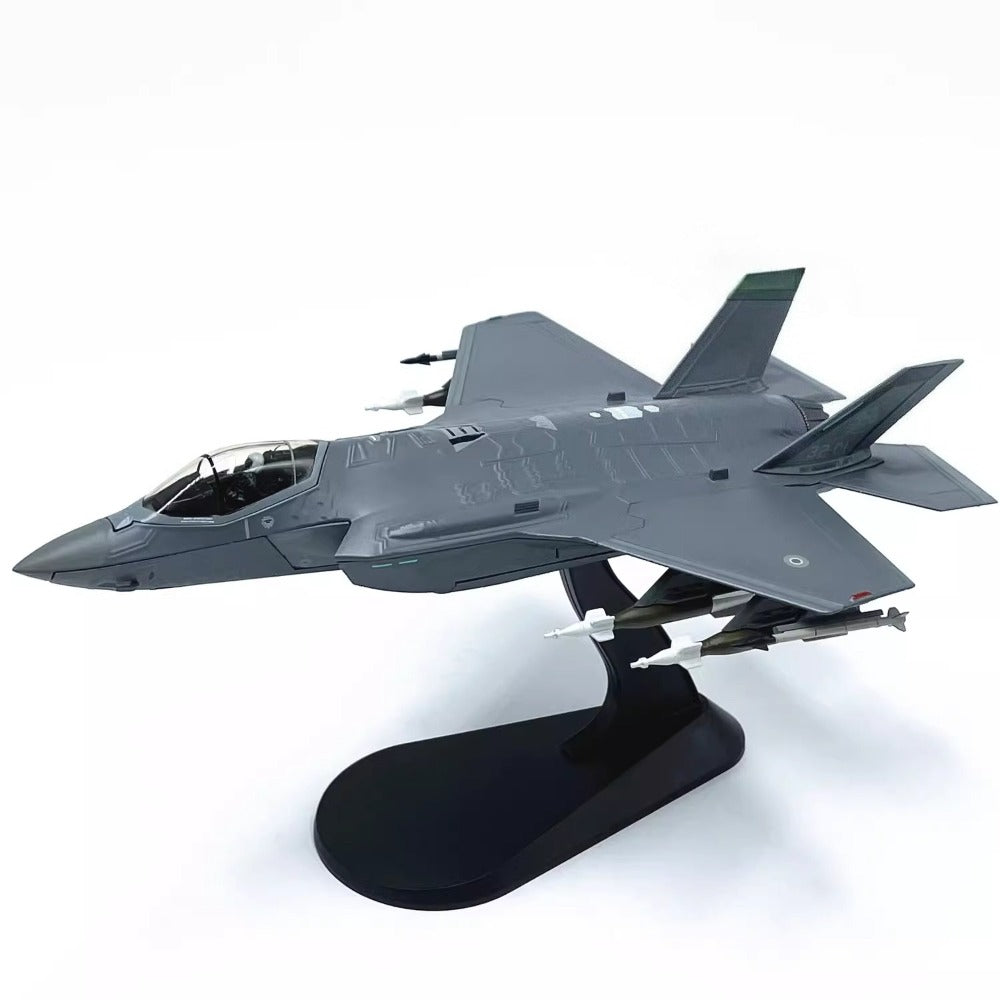 1/35 Scale Lockheed Martin F-35A Lightning II Italian Air Force 32-01 Stealth Strike Fighter Diecast Model