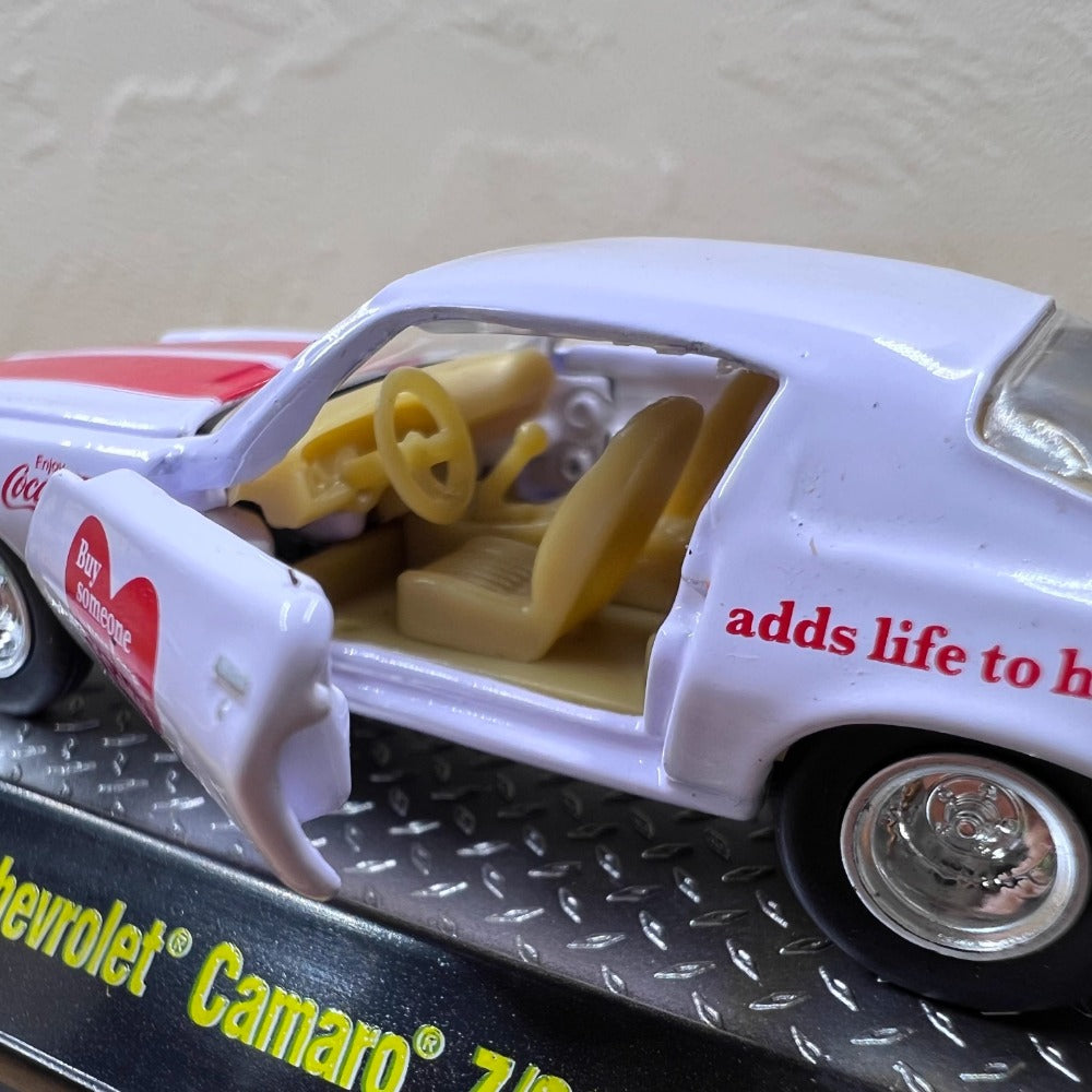 1/64 Scale 1972 Chevrolet Camaro Z/28 Coke Diecast Model Car