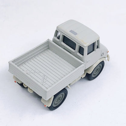 1/87 Scale Mercedes-Benz Pickup Truck Diecast Model Car