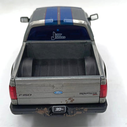 1/24 Scale 2011 Ford F-150 SVT Raptor Pickup Truck Dirt Stain Deisgn Diecast Model