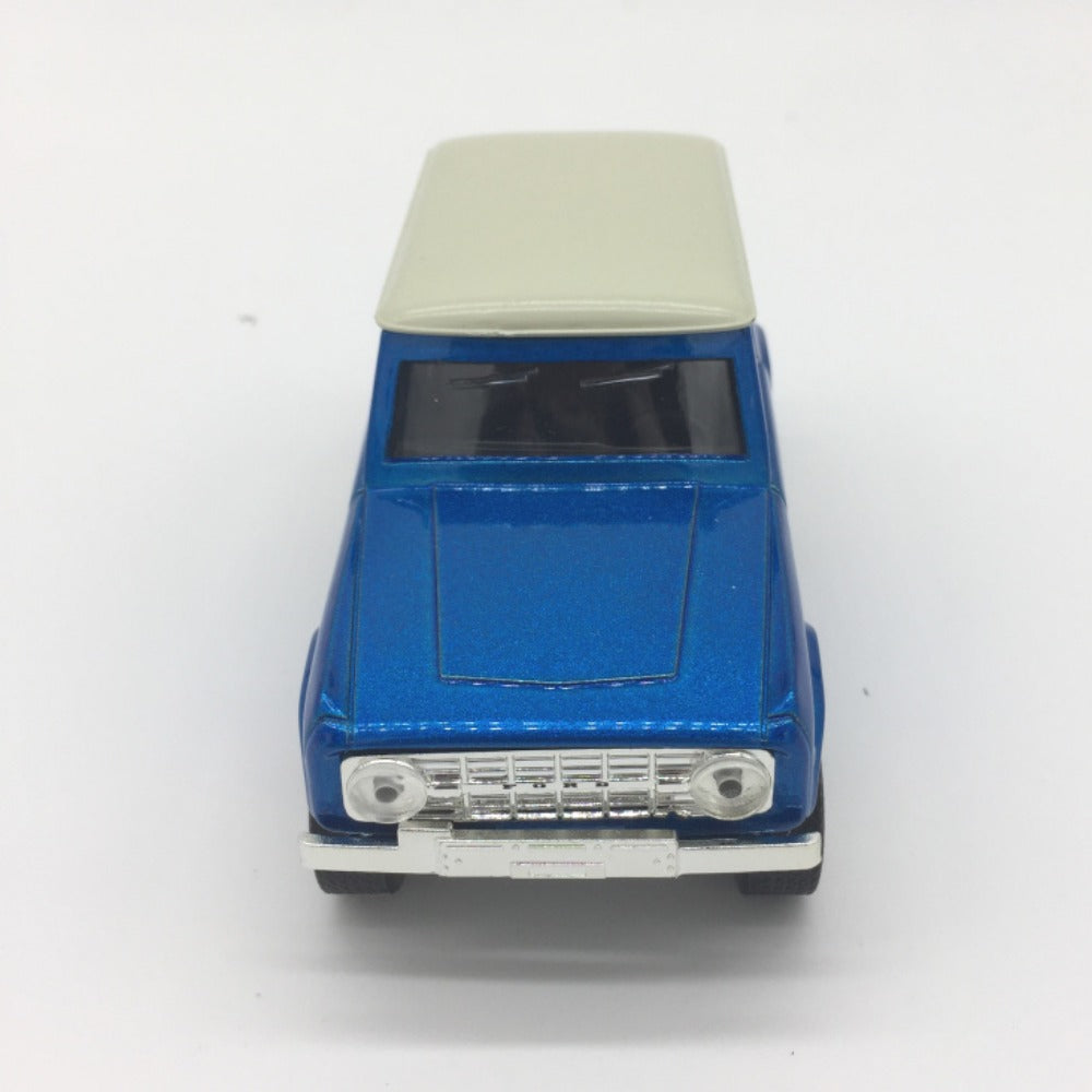 1/32 Scale 1973 Ford Bronco SUV Diecast Model Car