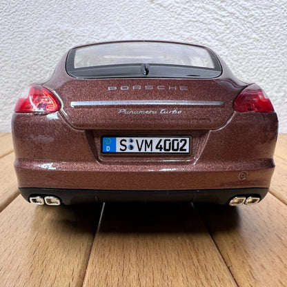 1/24 Scale Porsche Panamera Turbo Luxury Car Diecast Model