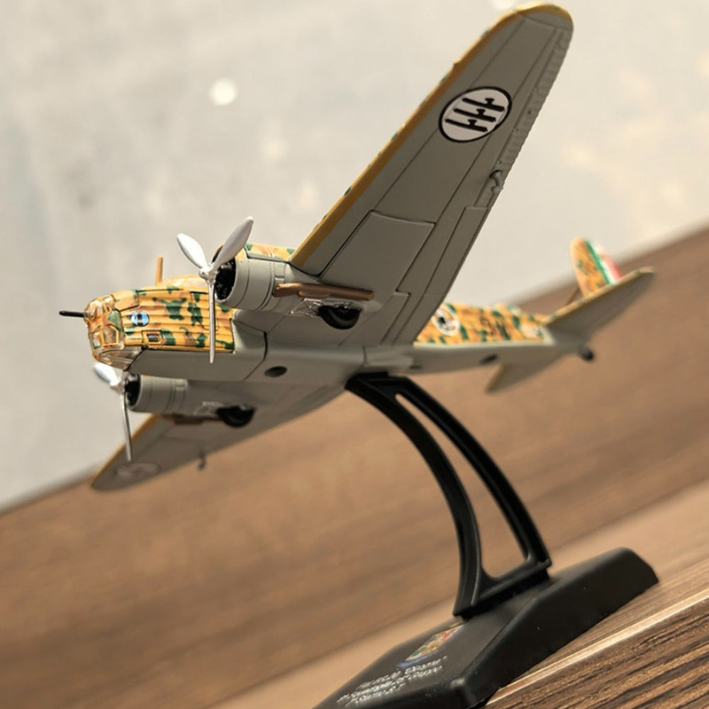 1/144 Scale Fiat BR.20 Cicogna Medium Bomber Diecast Aircraft Model