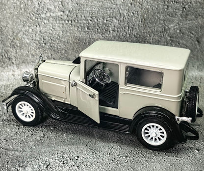 1/32 Scale 1926 Pontiac Coach Sedan Diecast Model Car