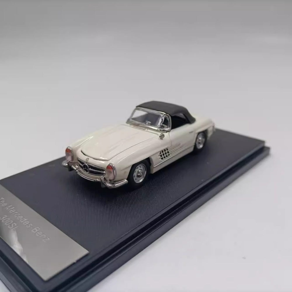 1/64 Scale Mercedes-Benz 300 SL Diecast Model Car