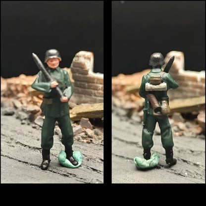 1/72 Scale WWII German Artillery Soldiers Painted Figures for Model Dioramas