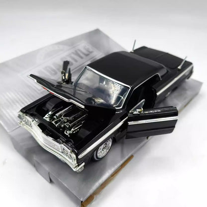 1/24 Scale 1964 Chevrolet Impala Lowrider Diecast Model Car