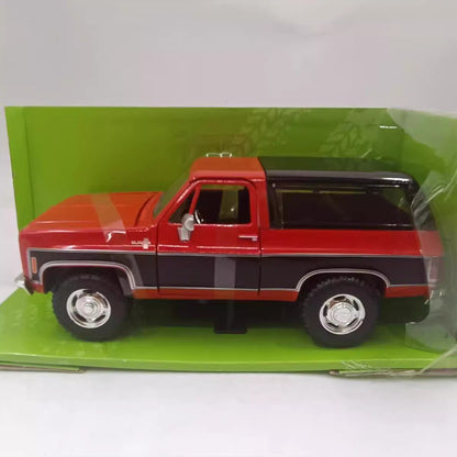 1/24 Scale 1980 Chevrolet K5 Blazer SUV Diecast Model Car