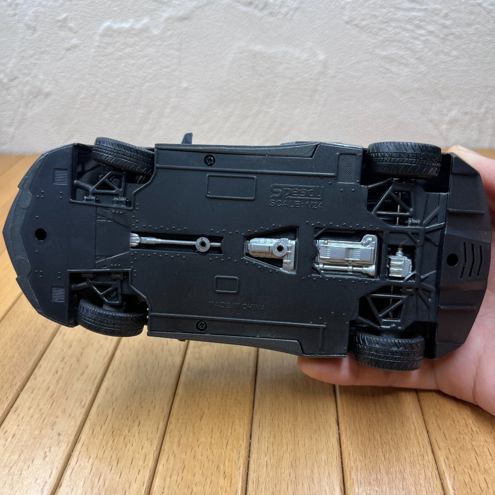 1/24 Scale 2008 Lamborghini Reventón Sports Car Diecast Model