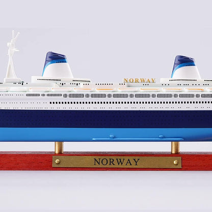 1/1250 Scale SS Norway NCL Ocean Liner Diecast Model Ship