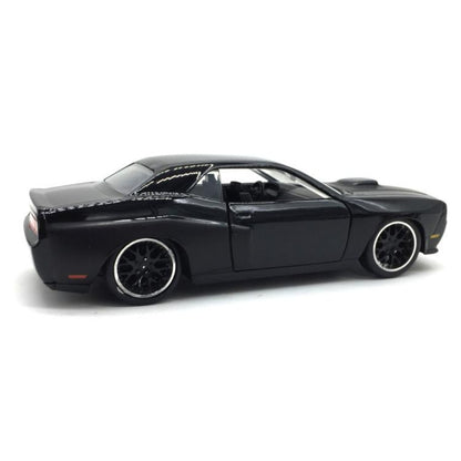 1/32 Scale 2012 Dodge Challenger SRT8 Diecast Model Car