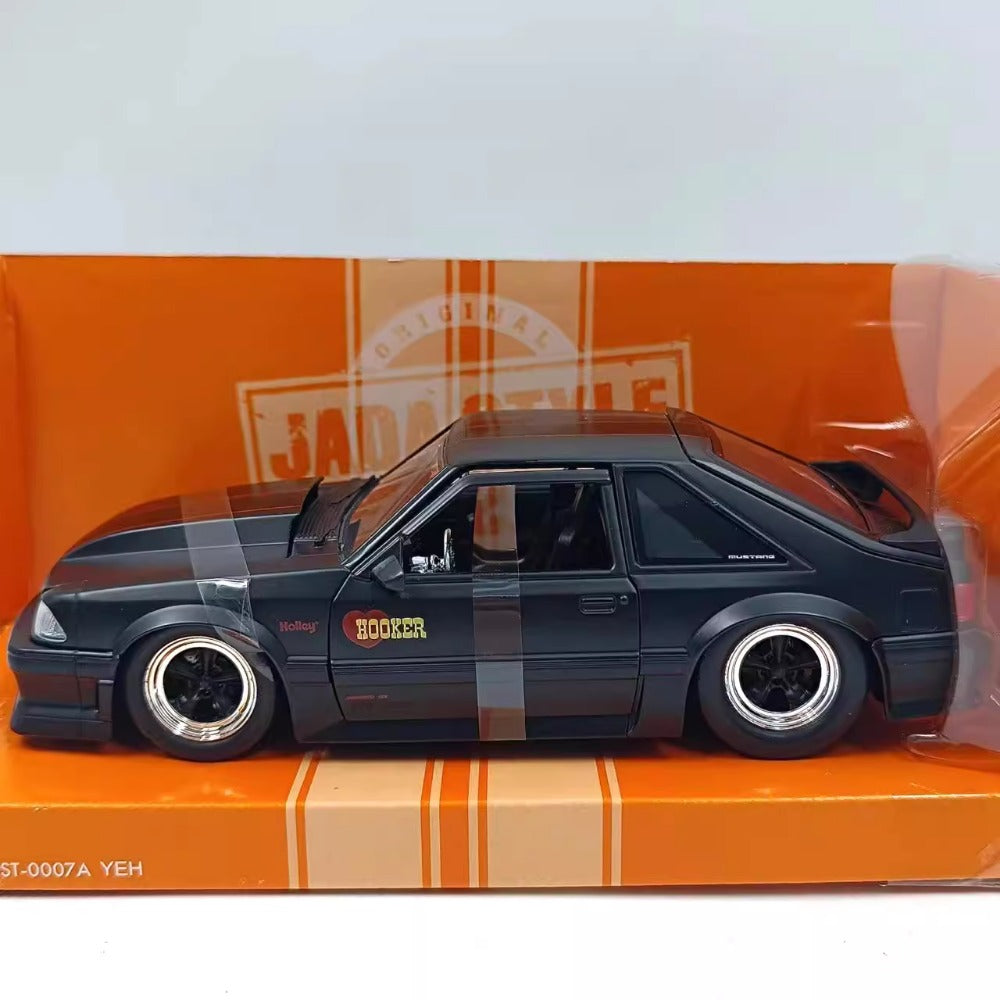 1/24 Scale 1989 Ford Mustang GT Diecast Model Car
