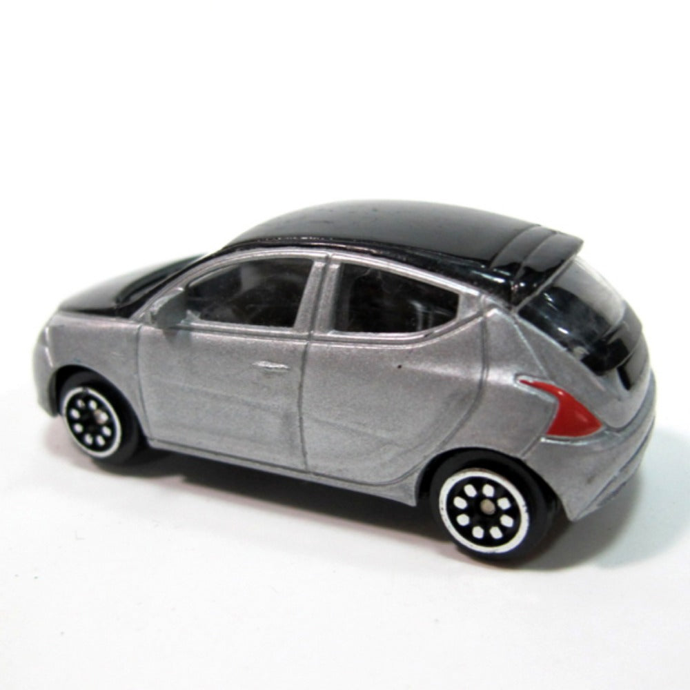 1/64 Scale 2012 Lancia Ypsilon Diecast Model Car
