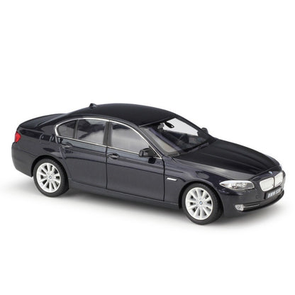 1/24 Scale BMW 535i Executive Car Diecast Model