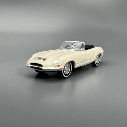 1/76 Scale Jaguar E-Type Sports Car Diecast Model