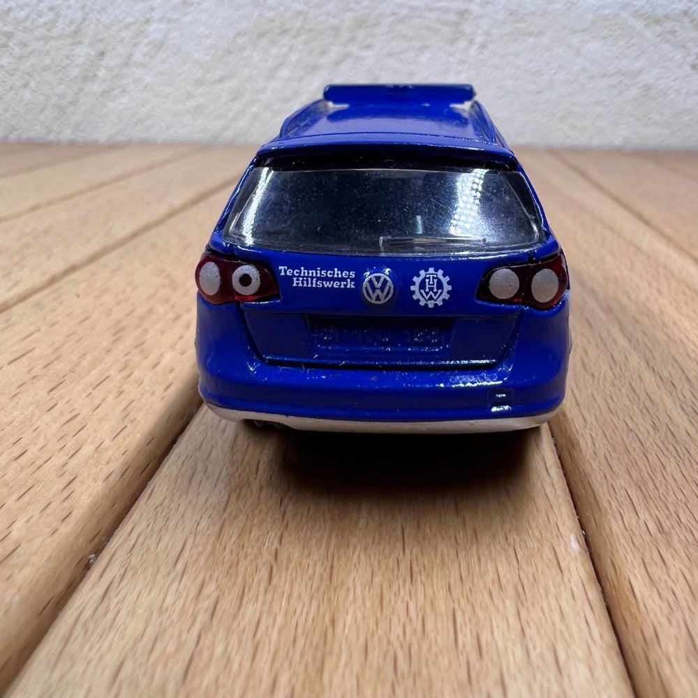 1/64 Scale Volkswagen Passat 2.0 FSI Technisches Hilfswerk Diecast Model Car