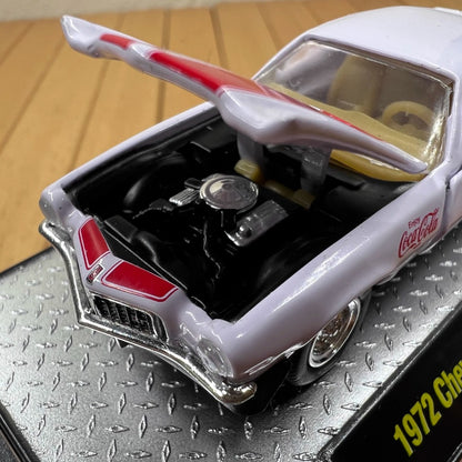 1/64 Scale 1972 Chevrolet Camaro Z/28 Coke Diecast Model Car