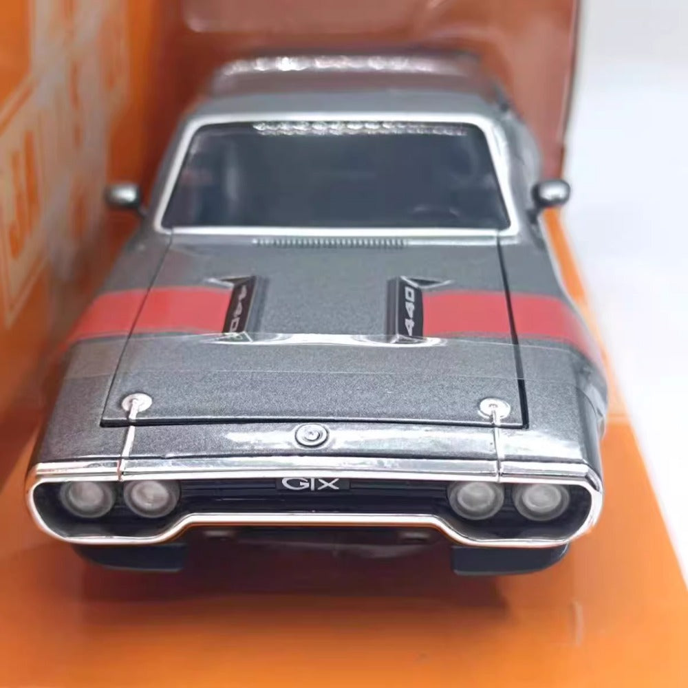 1/24 Scale 1972 Plymouth GTX Diecast Model Car