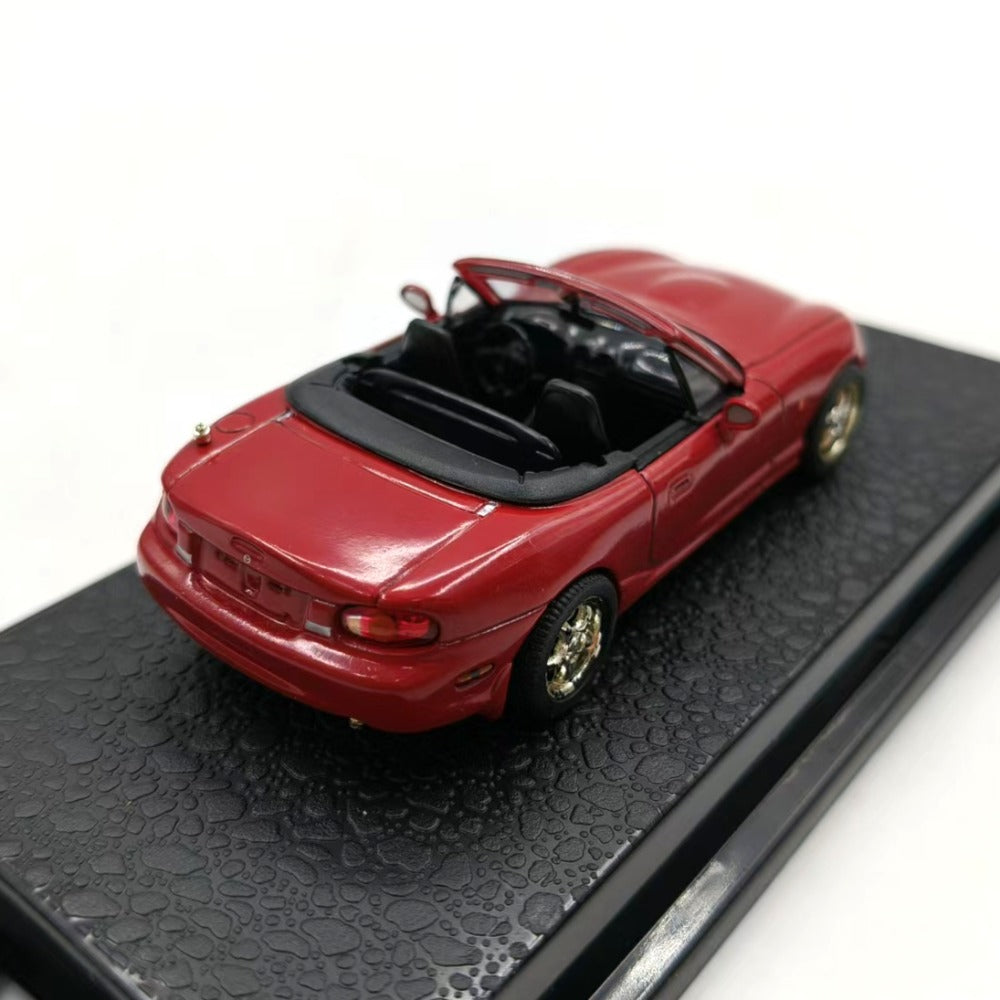 1/43 Scale Mazda MX-5 Miata Sports Car Diecast Model
