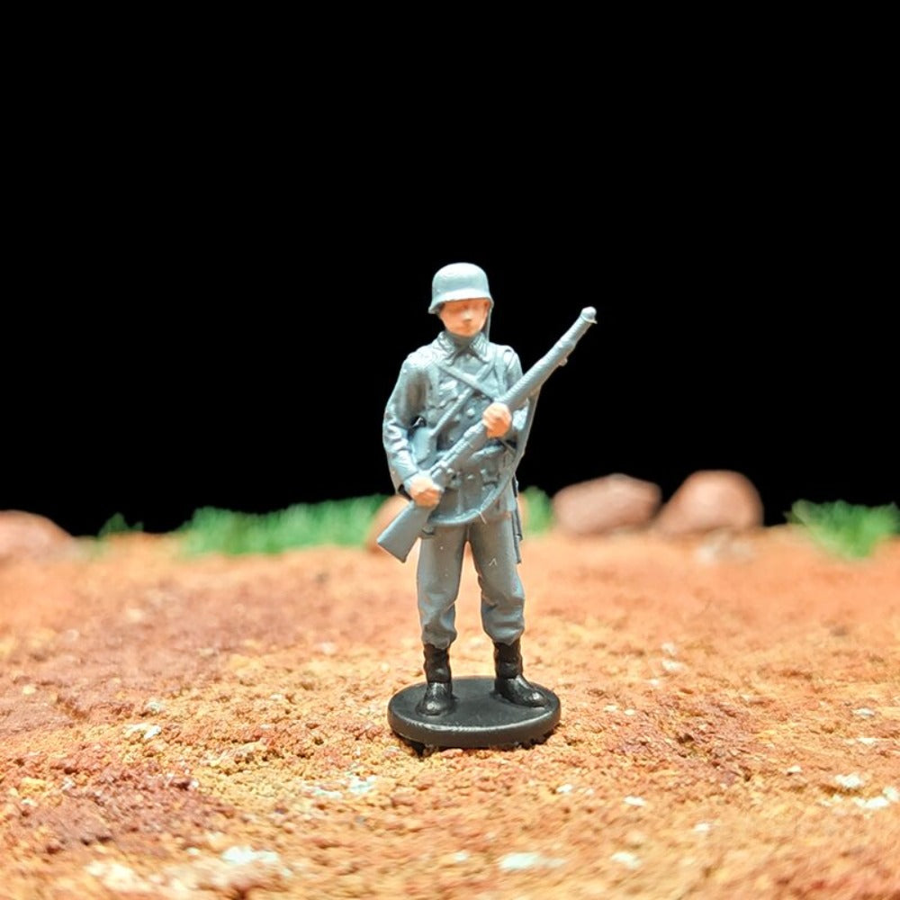 1/72 Scale WWII German Soldiers Painted Miniature Figures Set for Model Dioramas