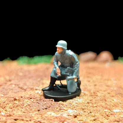 1/72 Scale WWII German Army Soldiers Painted Figures for Model Dioramas