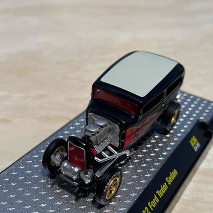 1/64 Scale 1932 Ford Tudor Sedan Diecast Model Car