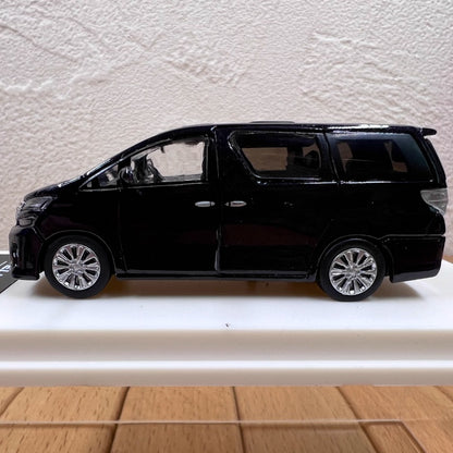 1/64 Scale 2013 Toyota Vellfire Golden Eyes II Minivan Diecast Model Car