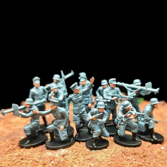 1/72 Scale WWII German Army Soldiers Painted Figures for Model Dioramas