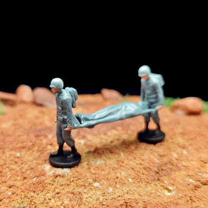 1/72 Scale WWII Combat Medic Soldiers Painted Figures for Model Dioramas
