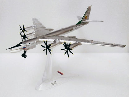 1/200 Scale Tupolev Tu-95 Bear Strategic Bomber Diecast Model Aircraft