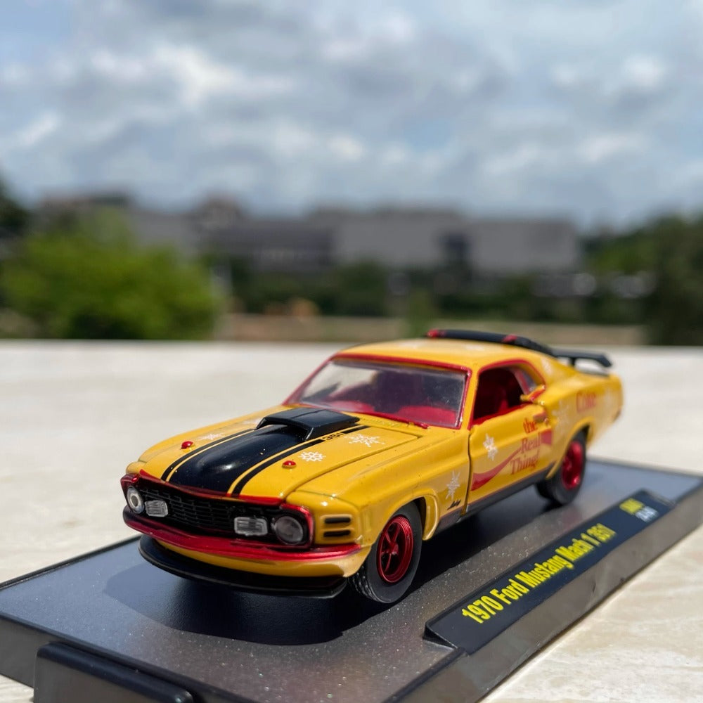1/64 Scale 1970 Ford Mustang Mach 1 Diecast Model Car