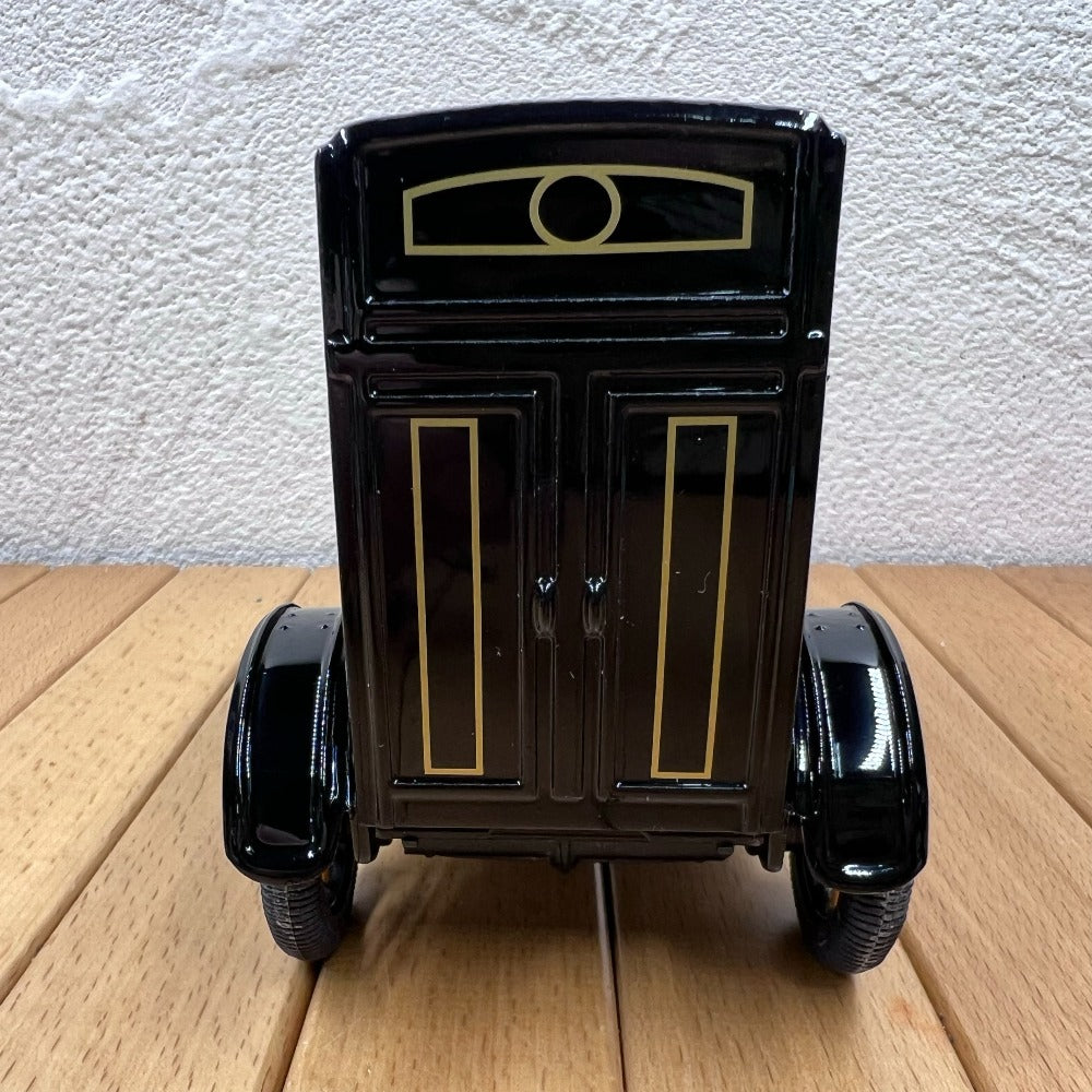 1/24 Scale 1917 Ford Model T Diecast Model Car