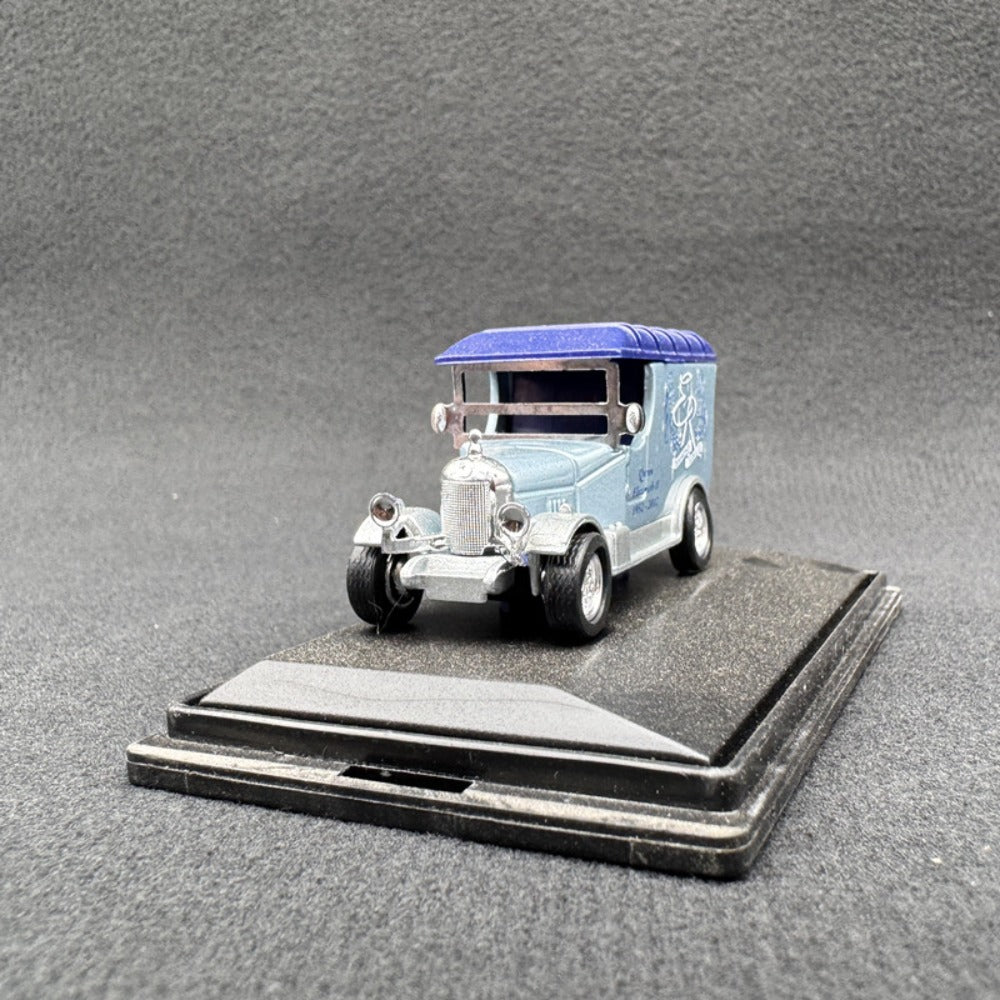 1/76 Scale Morris Oxford Bullnose Queen Elizabeth II's Diamond Jubilee Diecast Model Car