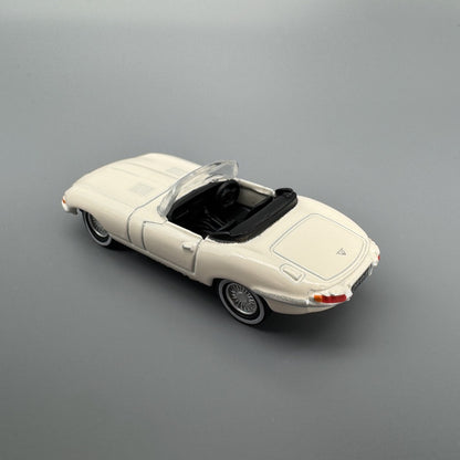 1/76 Scale Jaguar E-Type Sports Car Diecast Model