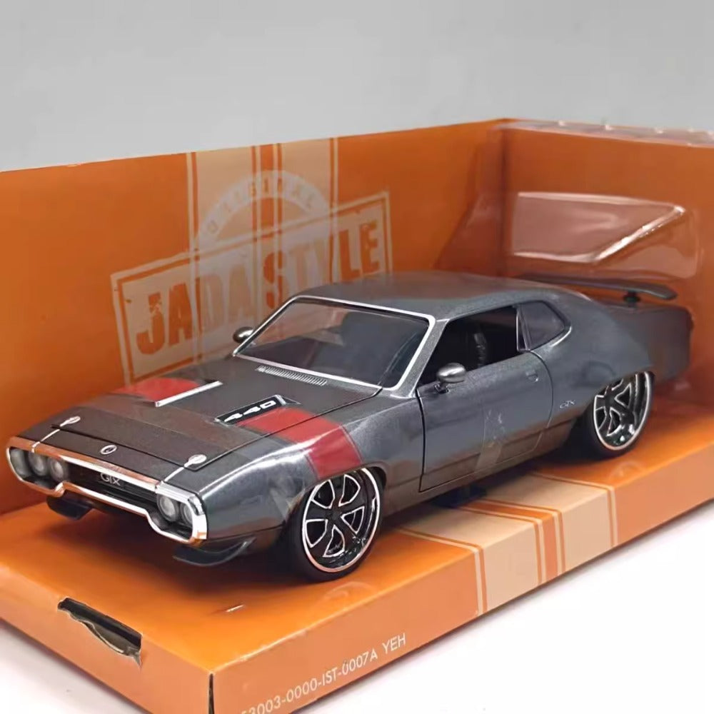 1/24 Scale 1972 Plymouth GTX Diecast Model Car