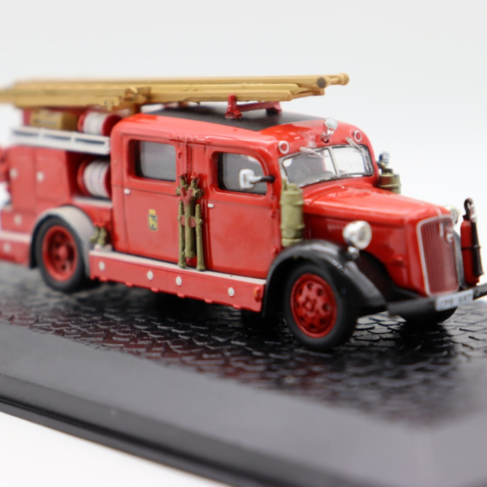 1/72 Scale Volvo B 11 Fire Engine Diecast Model