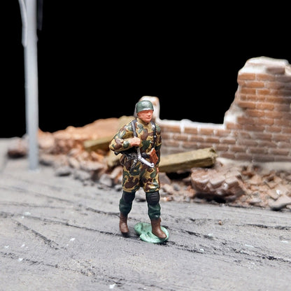 1/72 Scale WWII Fallschirmjäger Paratroopers Soldiers Painted Figures for Model Dioramas