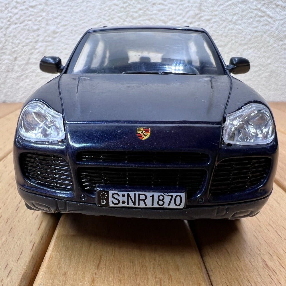 1/32 Scale 2004 Porsche Cayenne Turbo Luxury Crossover SUV Diecast Model Car